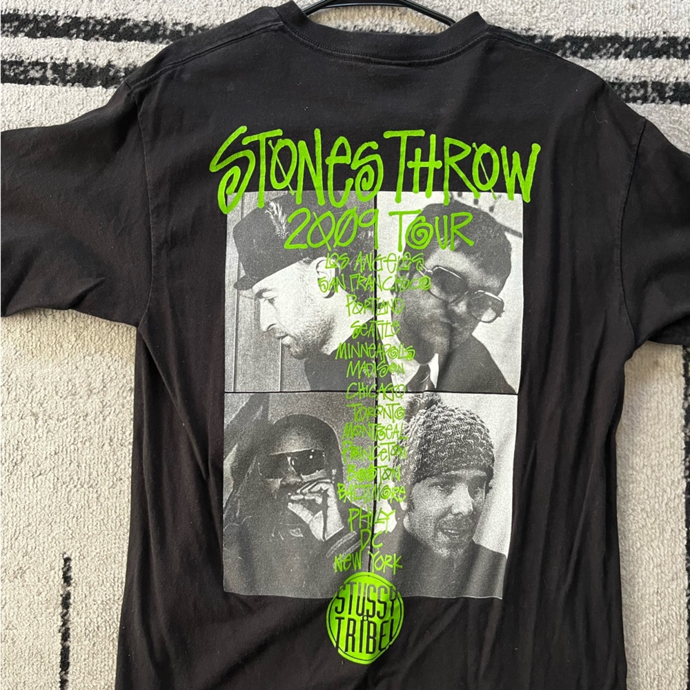 Rare Stussy Stone Throw World Tour 2009 Tee - Picture 3 of 3
